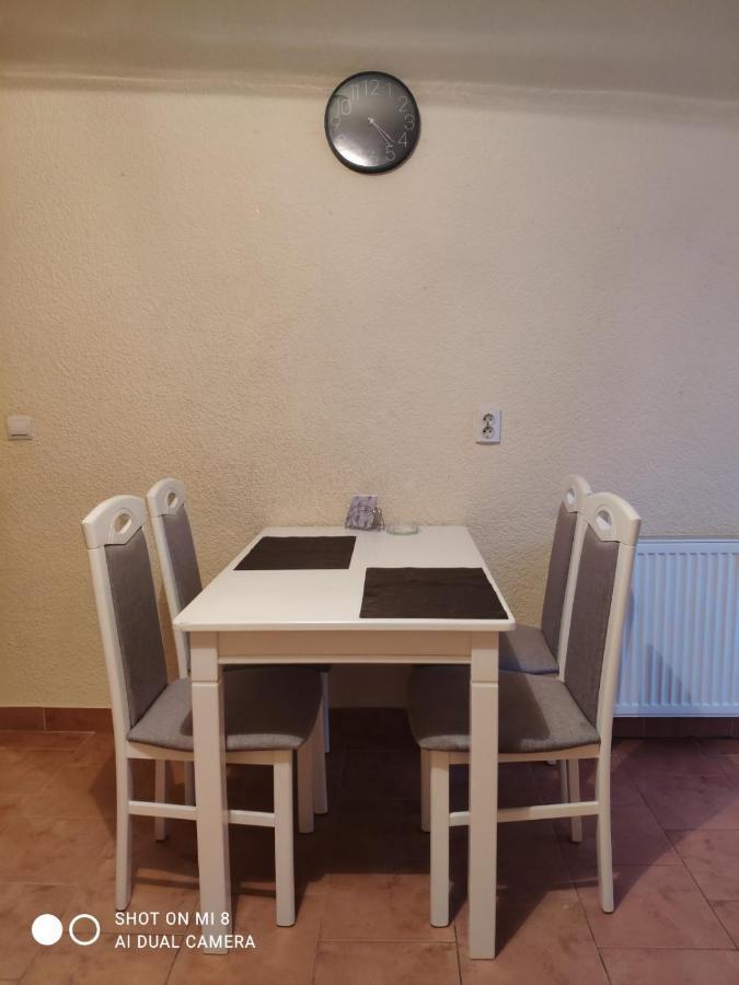 Apartments Domovik Мостова 5 Кв 44 Mukatsjeve Eksteriør bilde